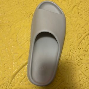 Brand new Yeezy slide size 12 for sale original
